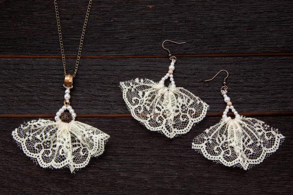 Parure broderie