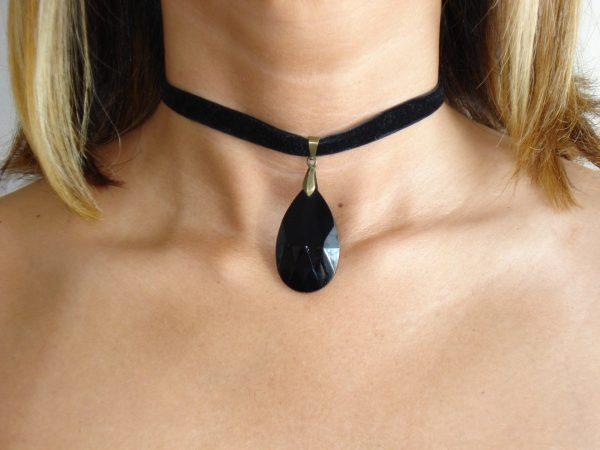 Pendentif perles ciselée